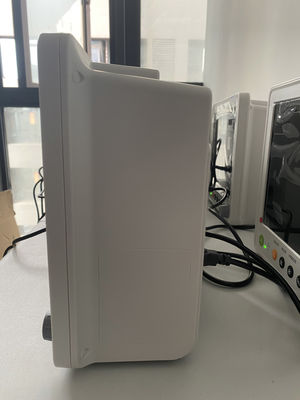 12.1 Inch 5 Parameter Portable Patient Monitor with 16 Languages for Medical Use