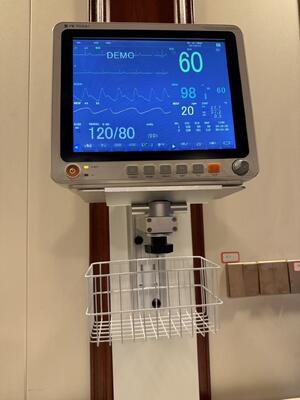 Height Adjustable Metal Wall Bracket for Hospital Ward Patient Monitor Mounting