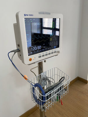 High Quality Multi-parameter Patient Monitor for Hospital